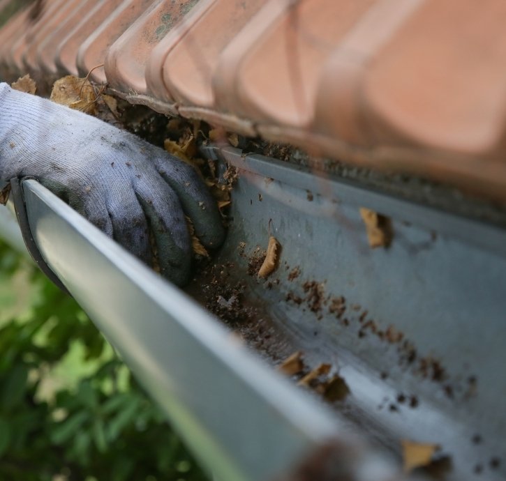 The benefits of gutter vacuuming